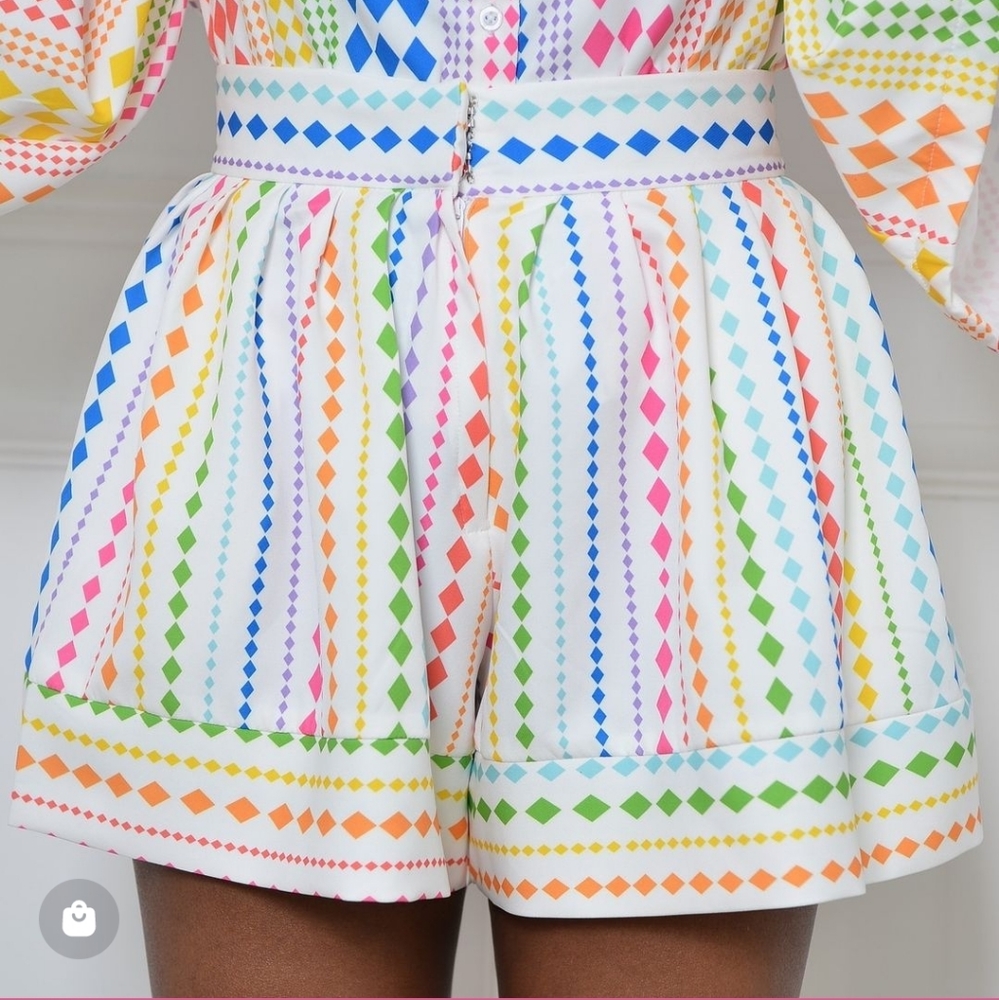 The Kemist Bali Printed Box Pleated Shorts